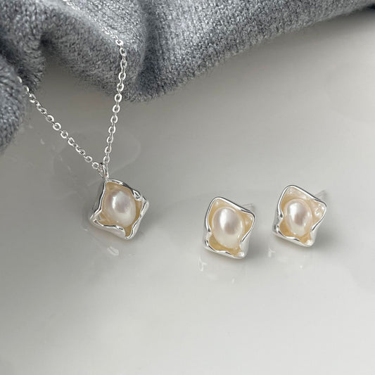 Irregular Natural Pearl Simple Necklace & Earring Set